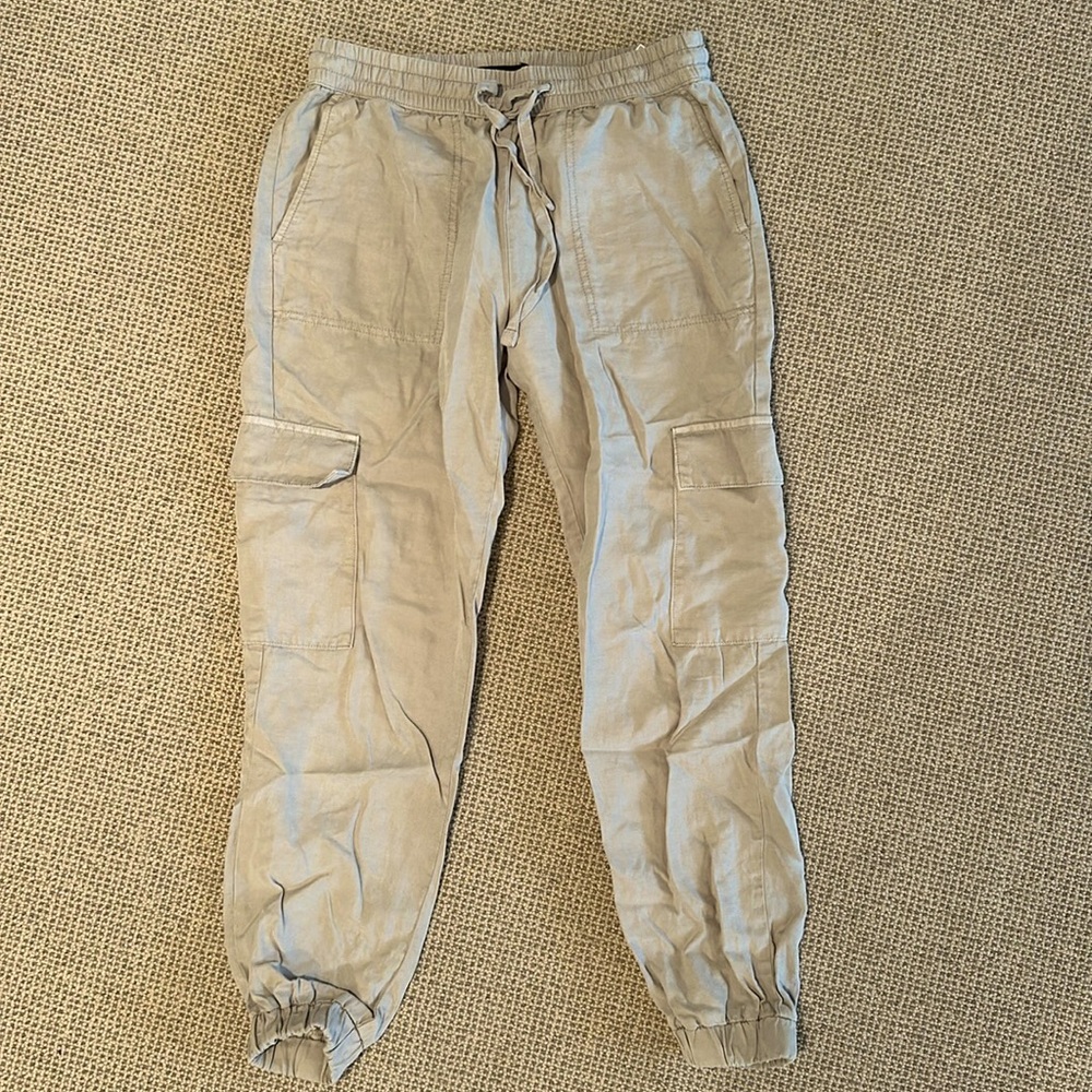 Banana Republic stone/khaki color cargo joggers in lyocell/linen/cotton blend